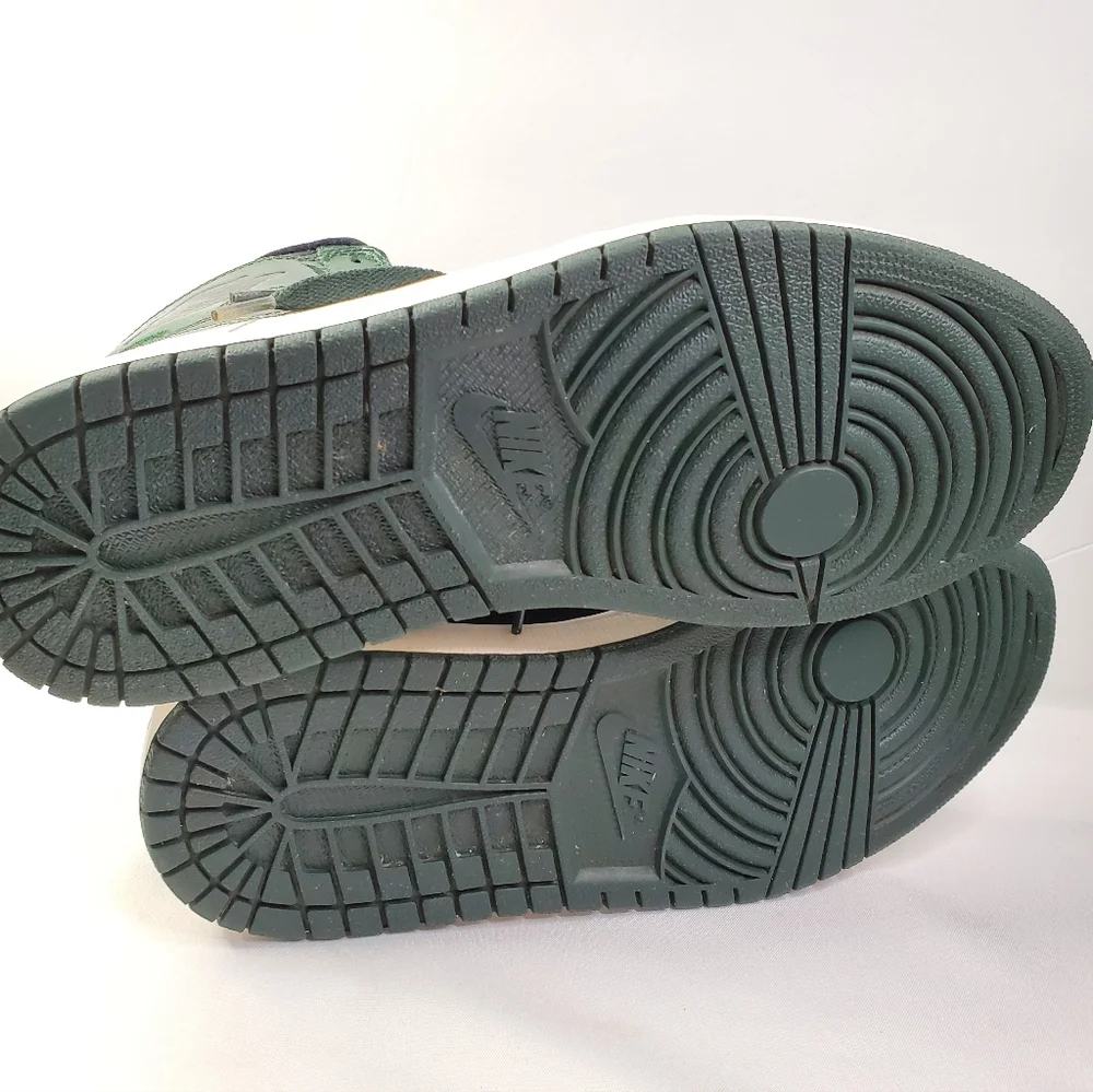 Size 10 Nike Air Jordan 1 Retro High Anti Gravity Grove Green Patent 332550-300 - Picture 8 of 16